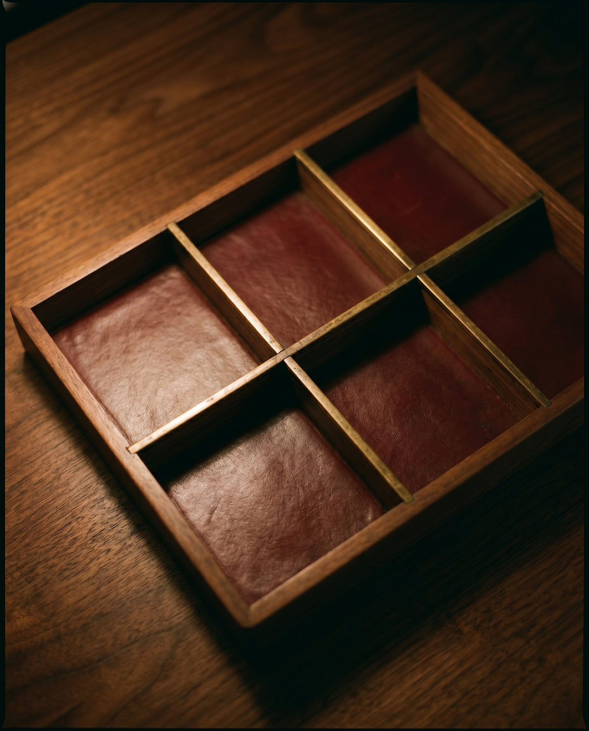 Vassoio per Cassetto · Noce e Ottone, 